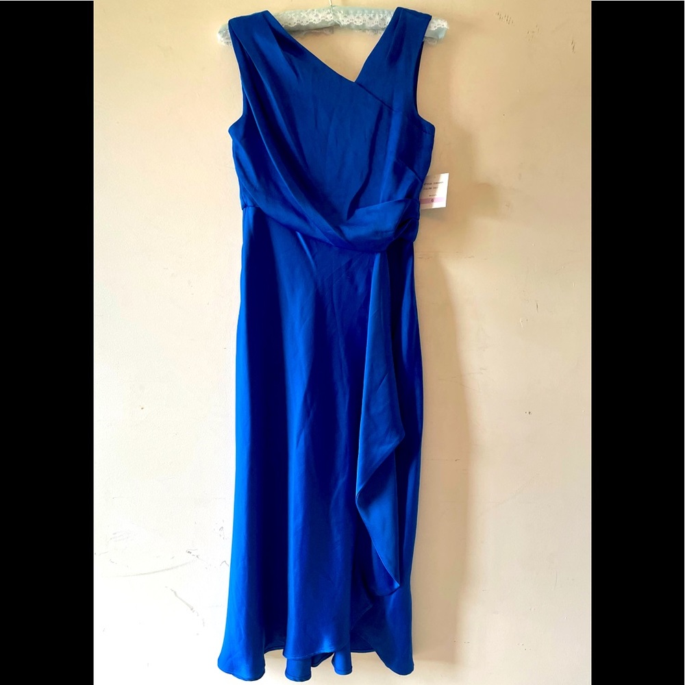 🆕 Just…Taylor Blue Formal Dress